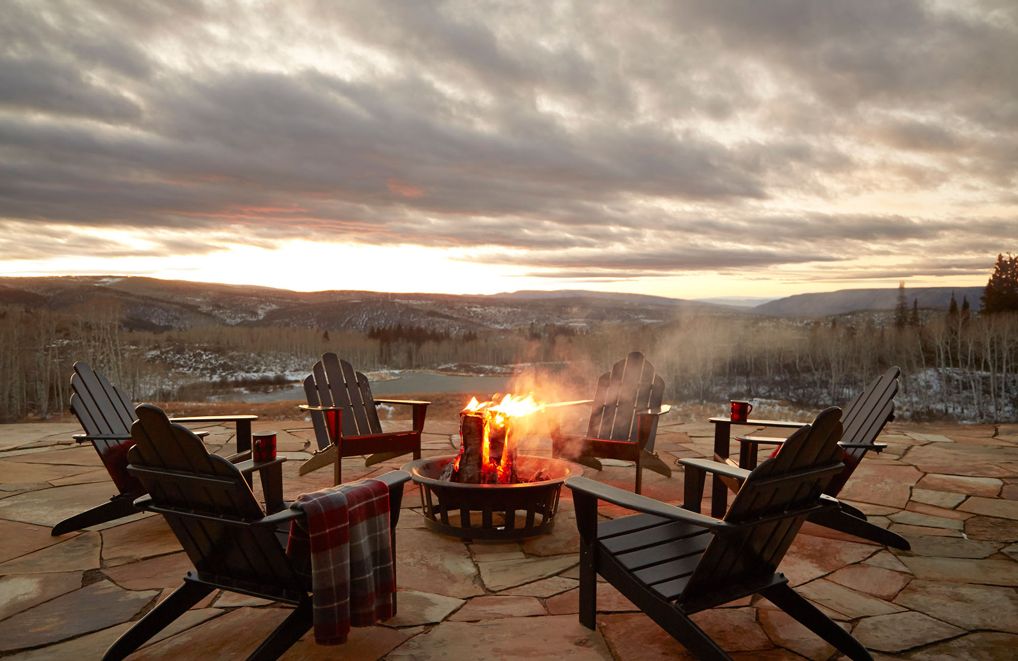 Seven Lakes Lodge